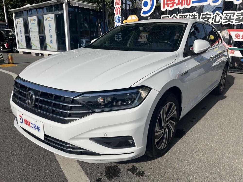 Volkswagen Sagitar
