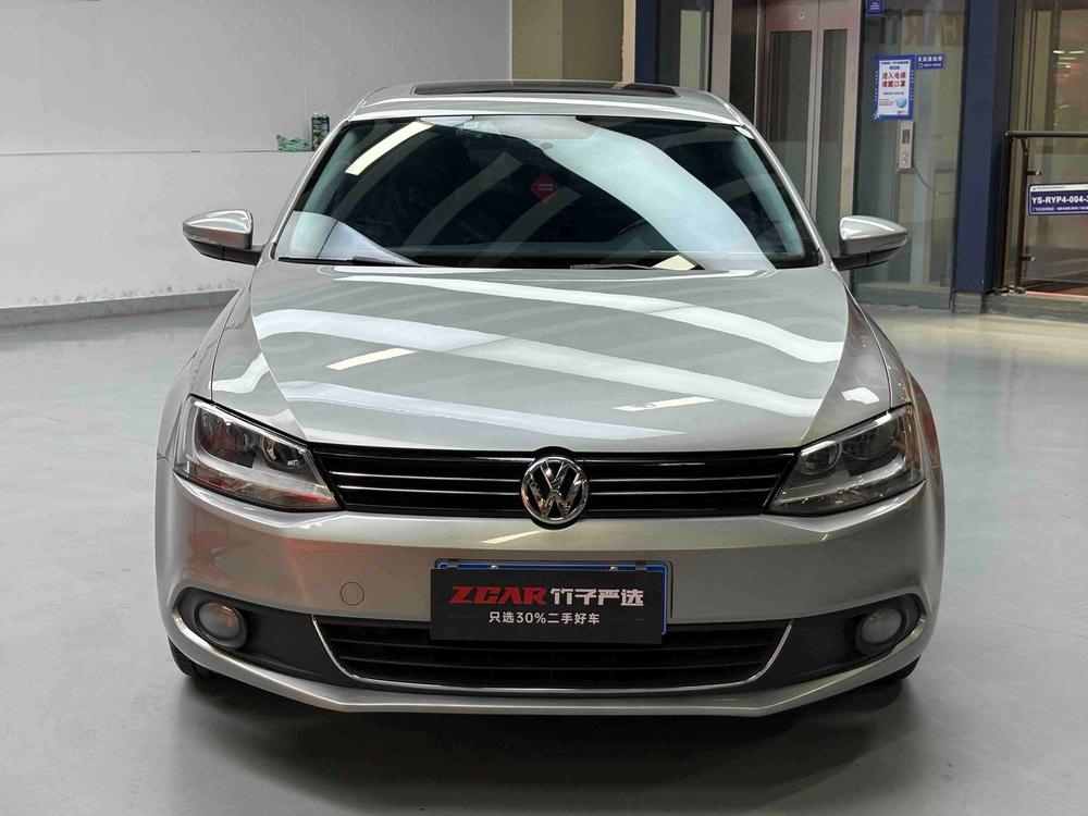 Volkswagen Sagitar
