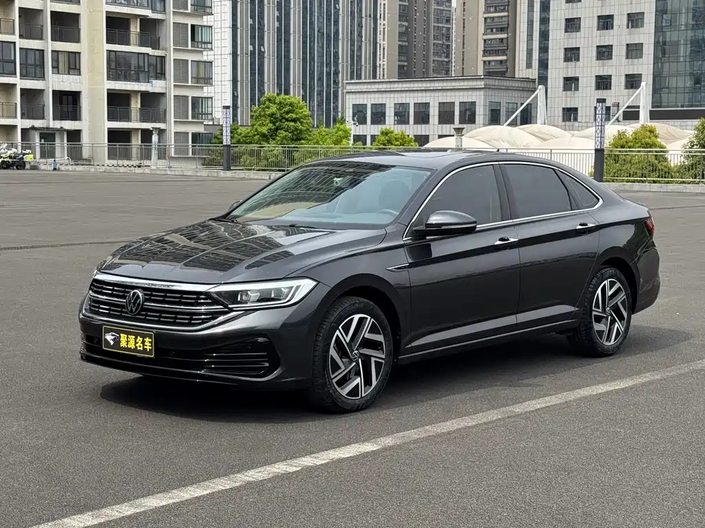 Volkswagen Sagitar