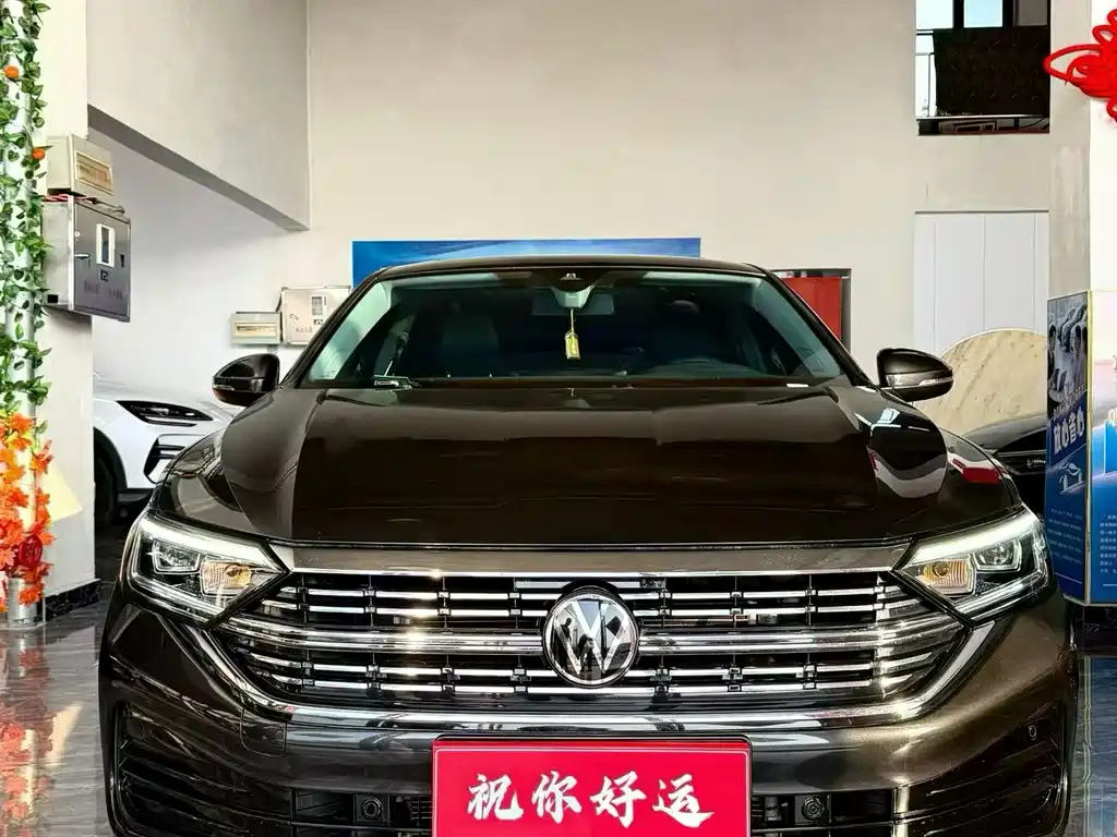 Volkswagen Sagitar