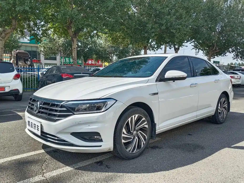 Volkswagen Sagitar