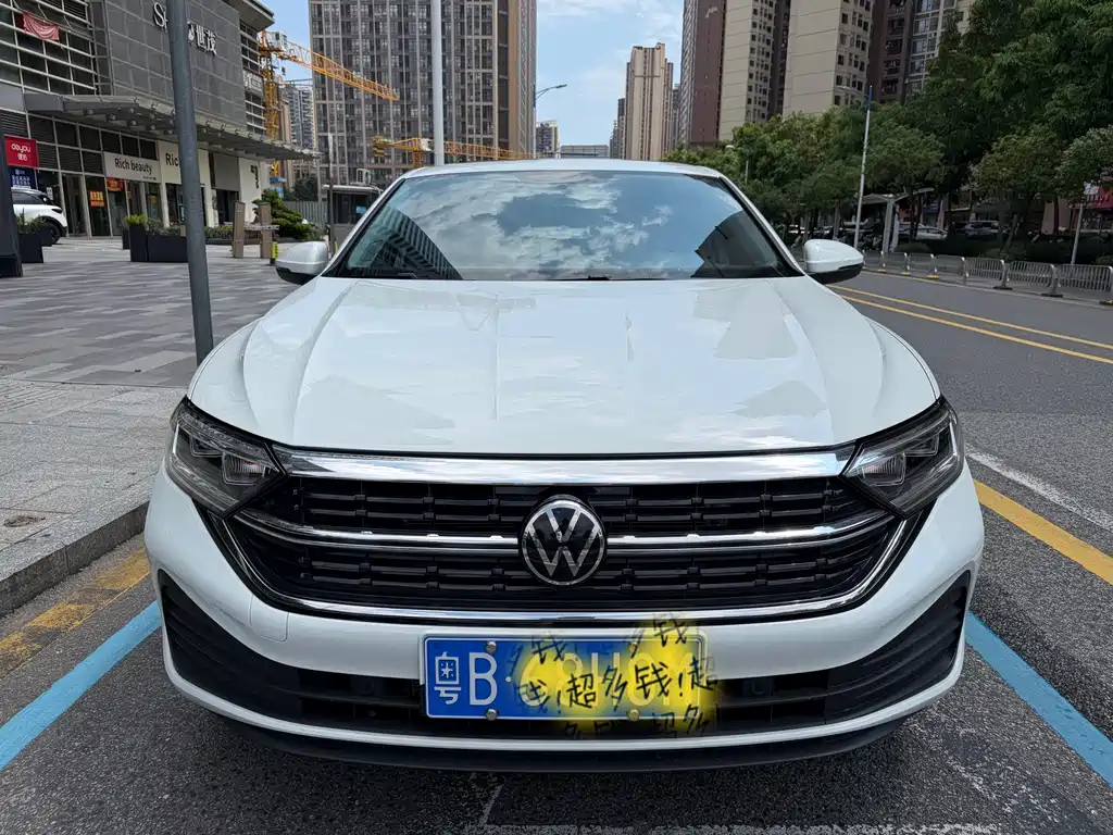 Volkswagen Sagitar