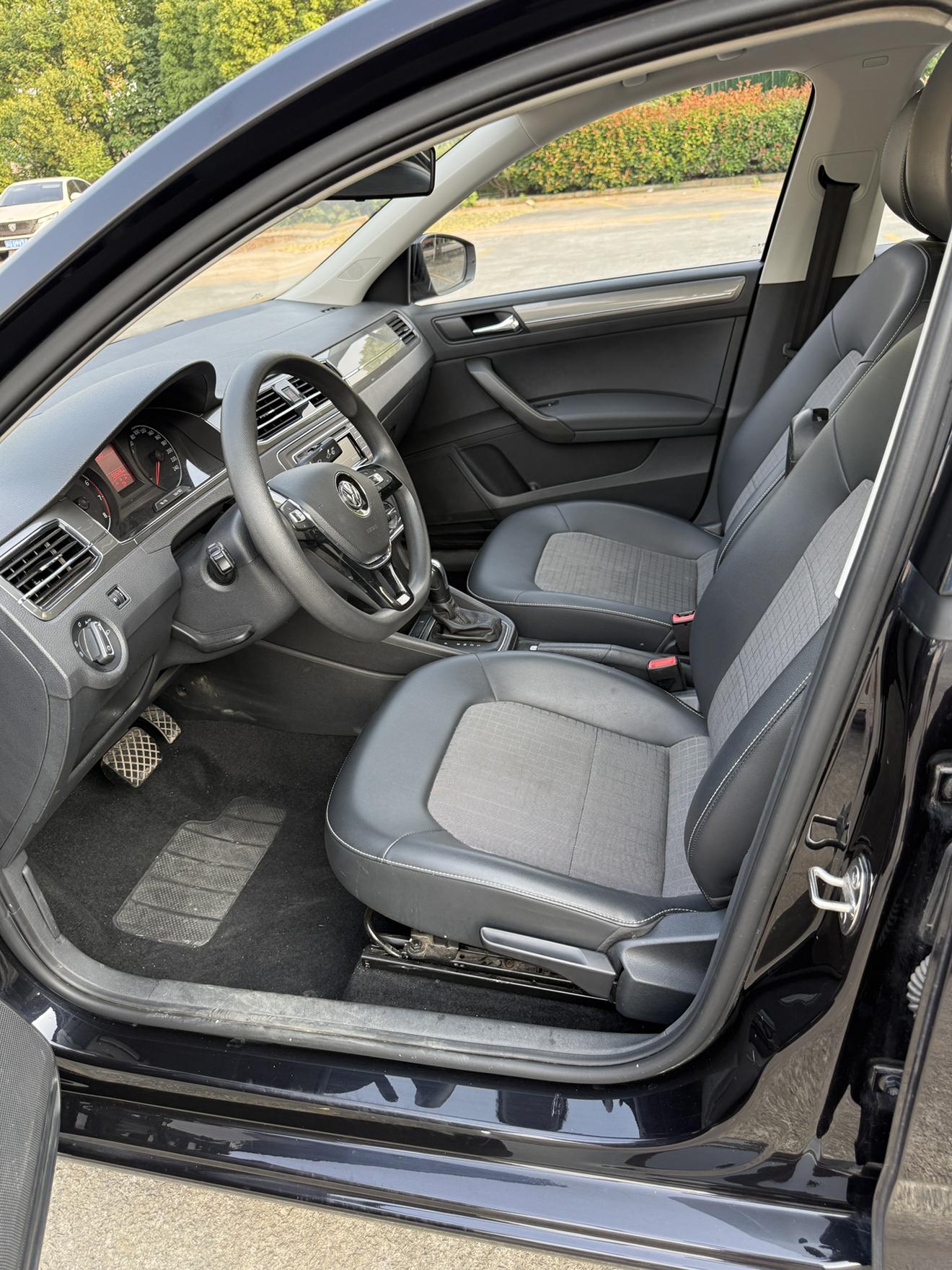 Volkswagen Santana