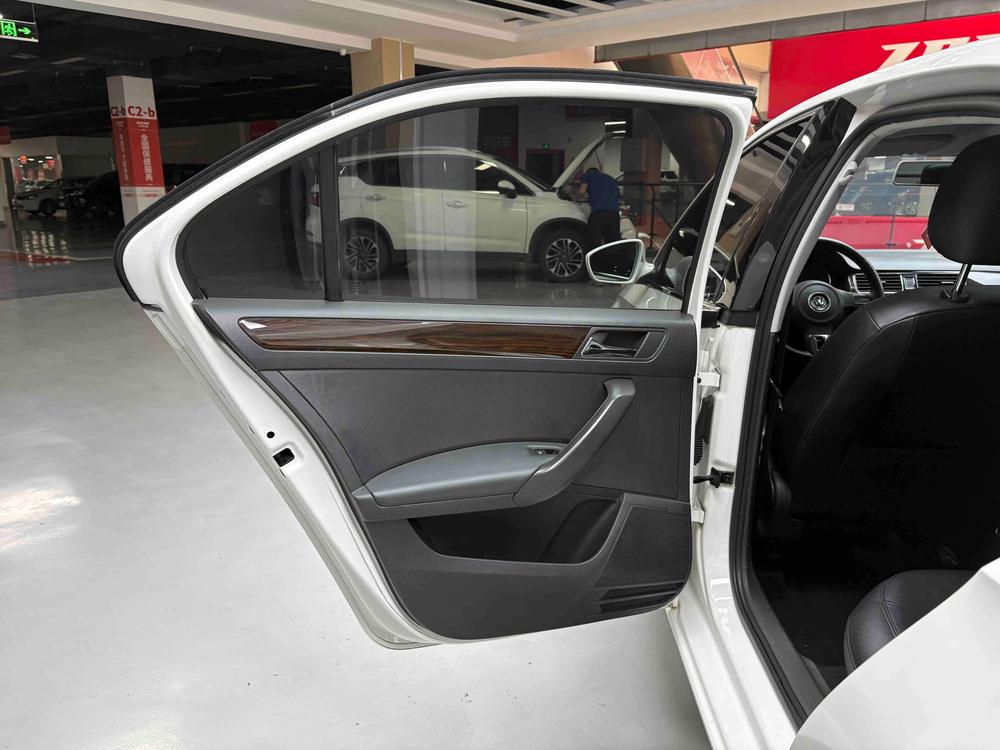Volkswagen Santana