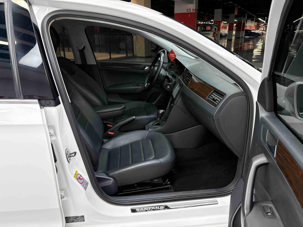 Volkswagen Santana