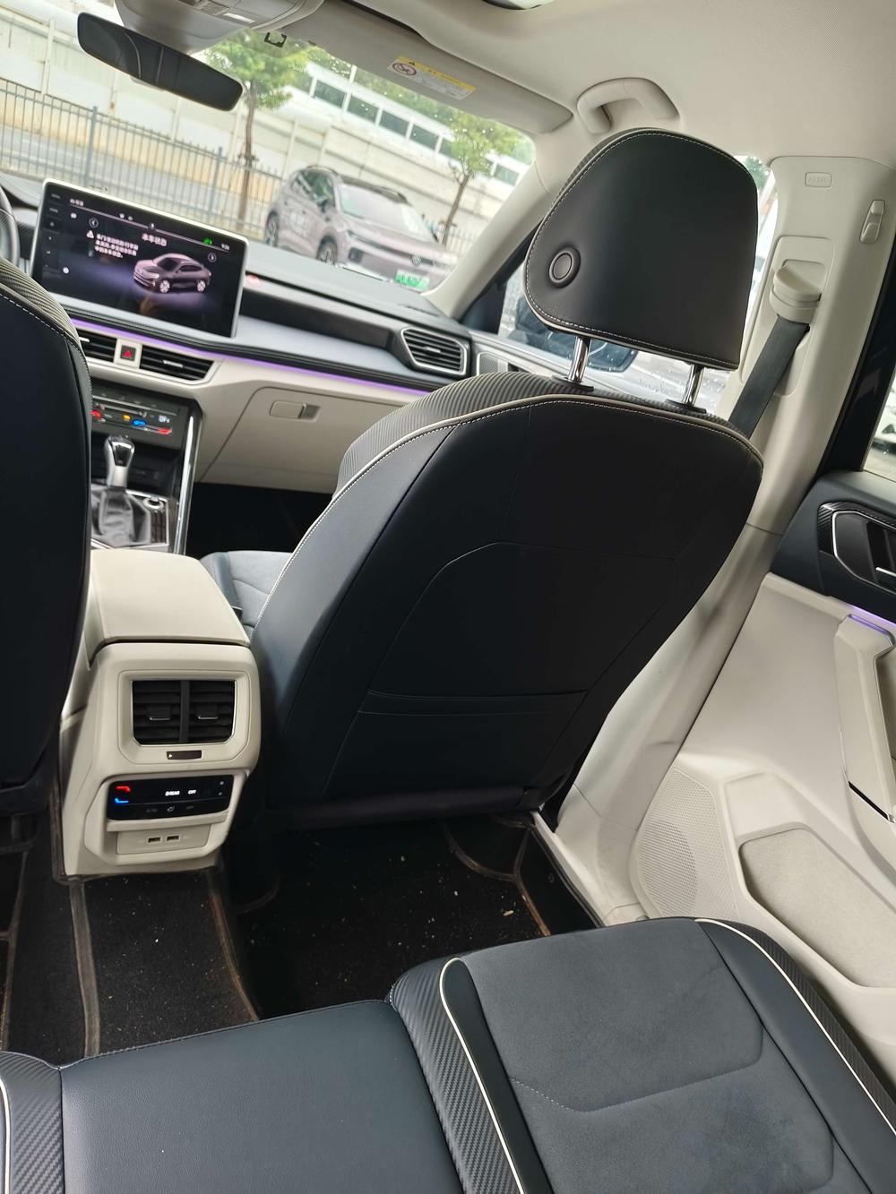 Volkswagen Tayron X
