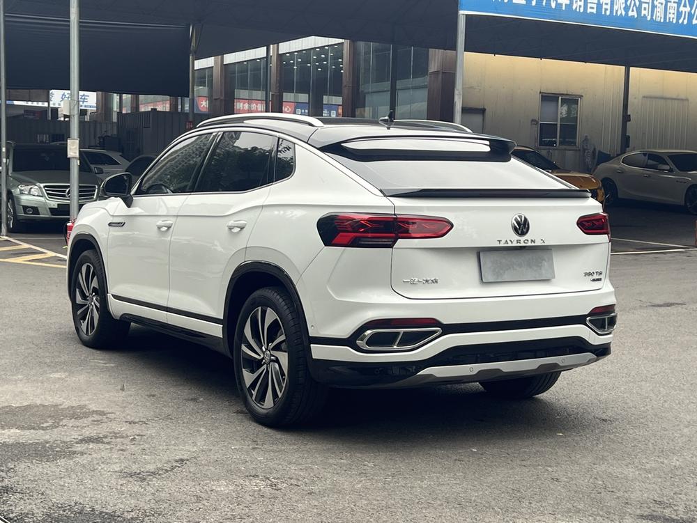 Volkswagen Tayron X