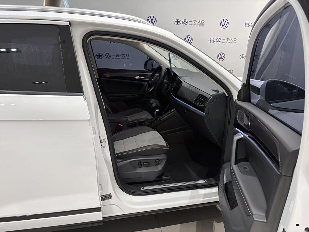 Volkswagen Tayron X