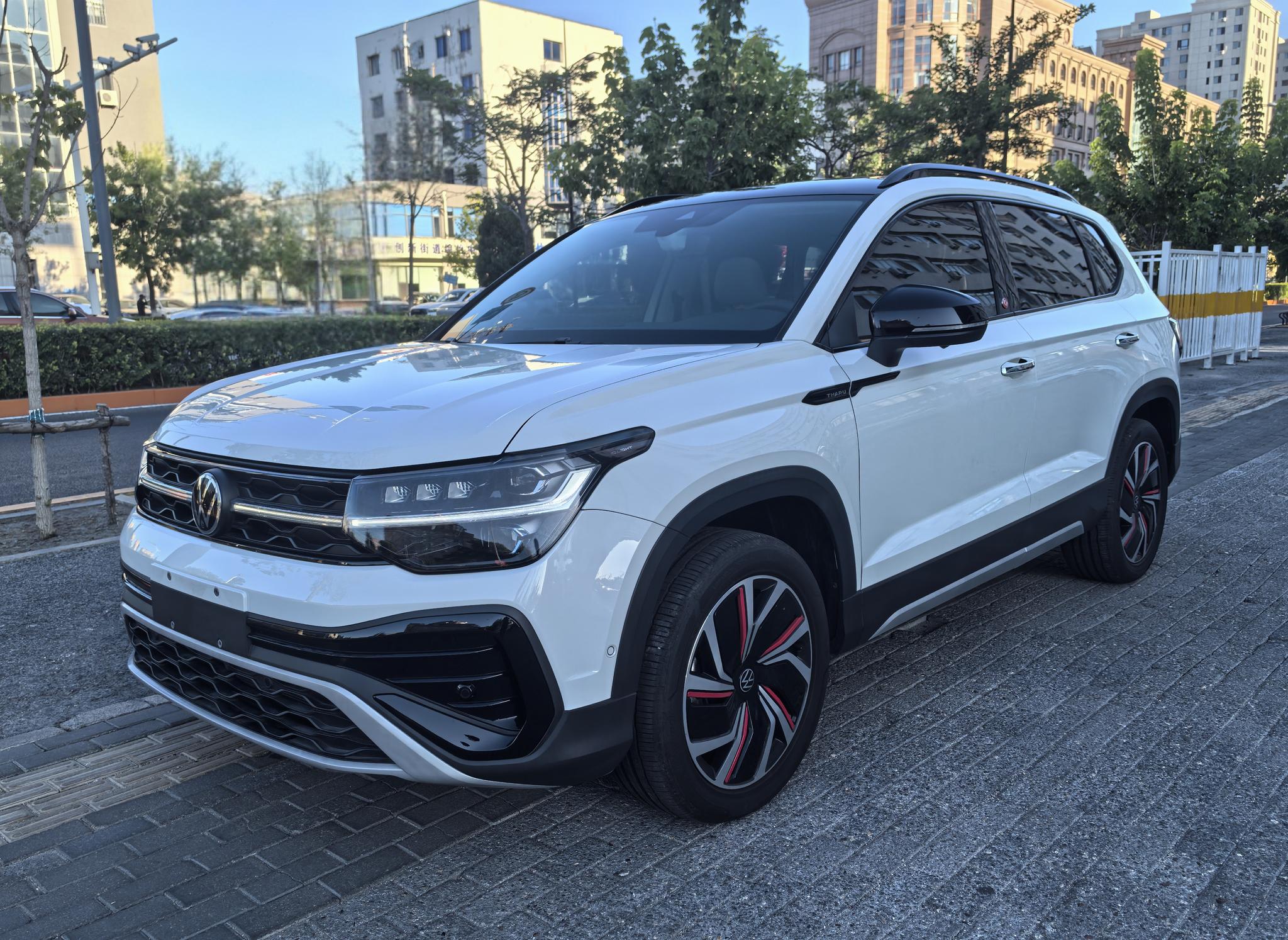 Volkswagen Tharu