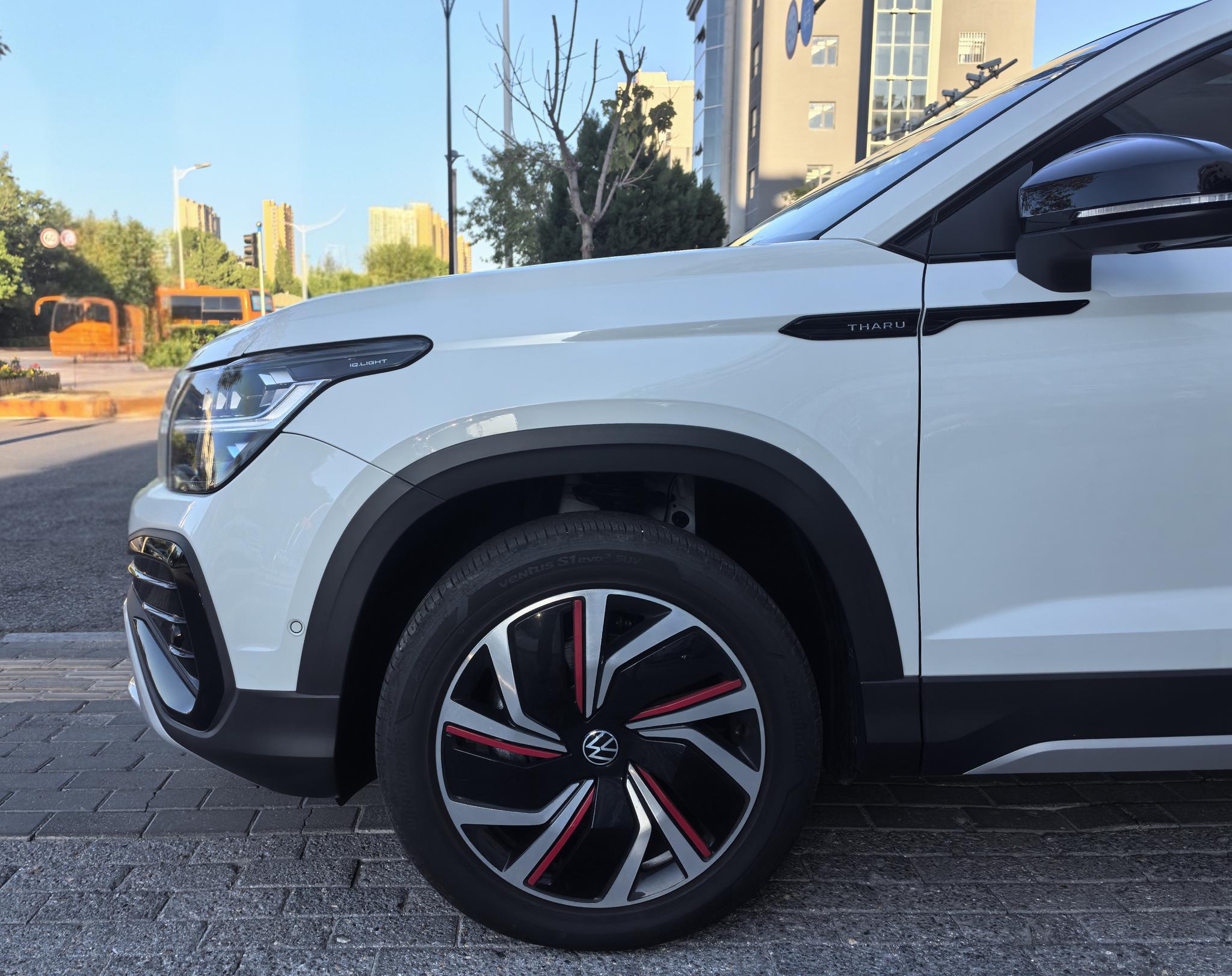 Volkswagen Tharu