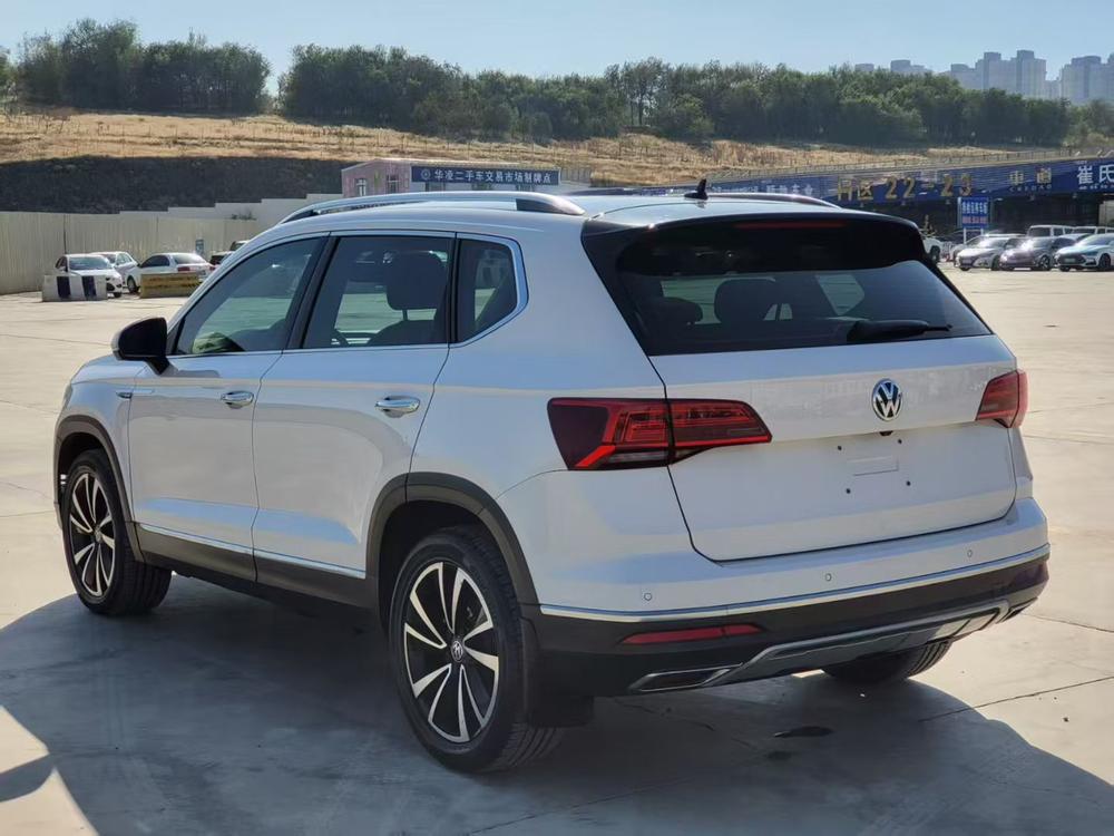 Volkswagen Tharu