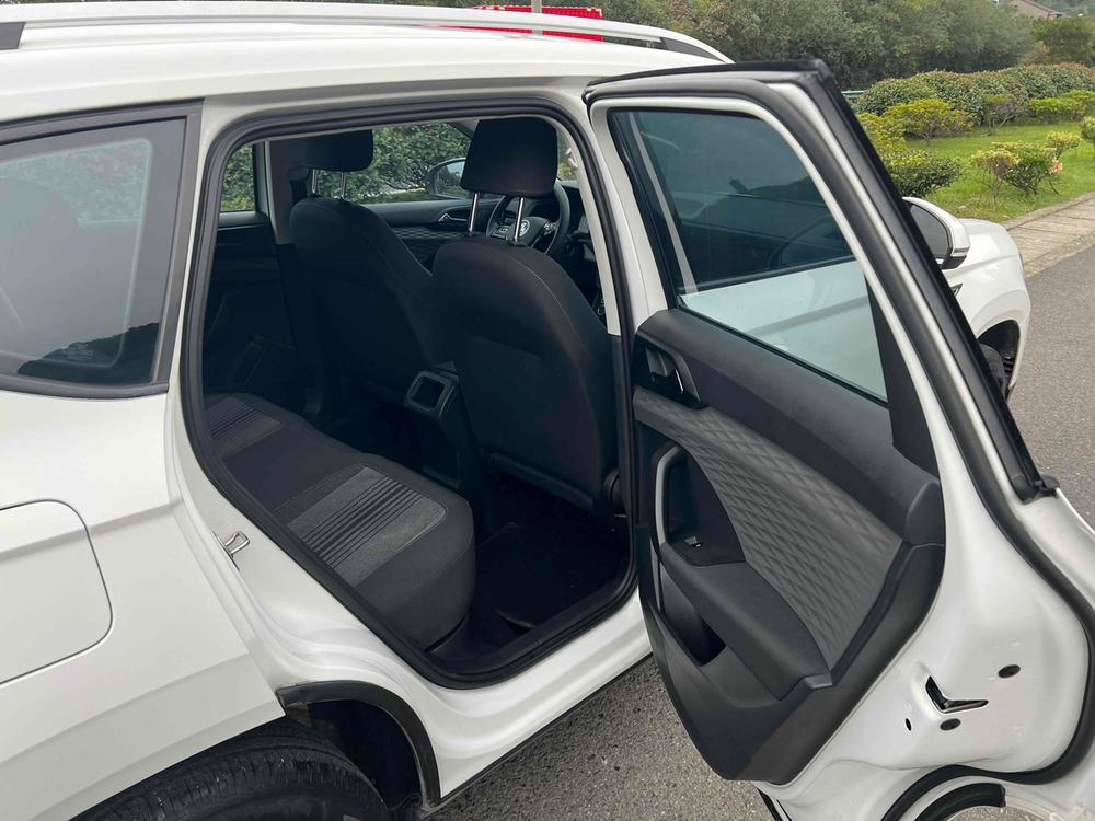 Volkswagen Tharu