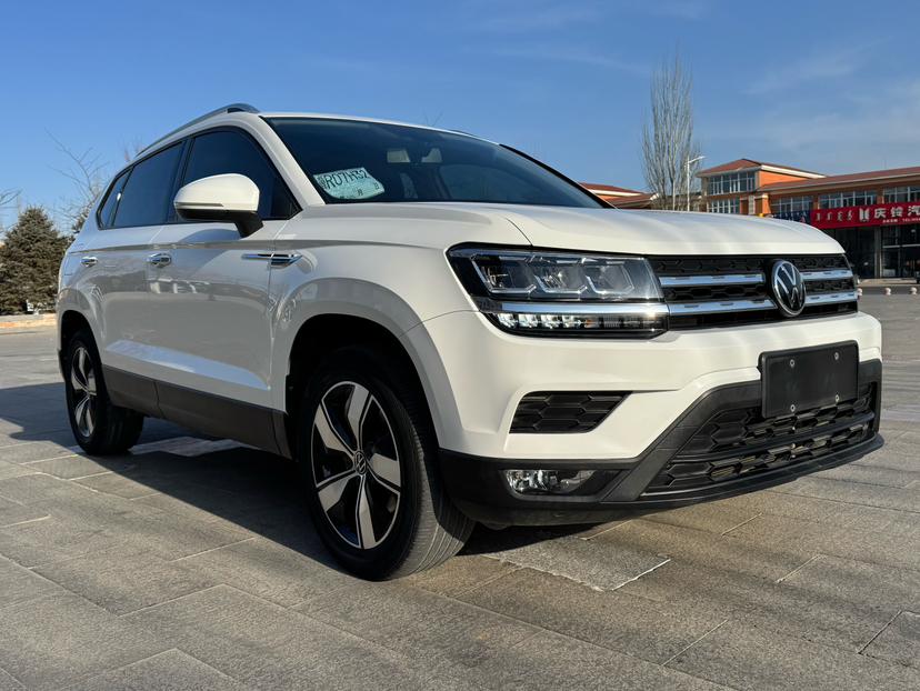 Volkswagen Tharu