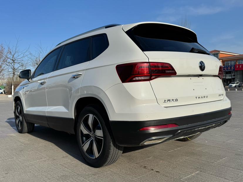 Volkswagen Tharu