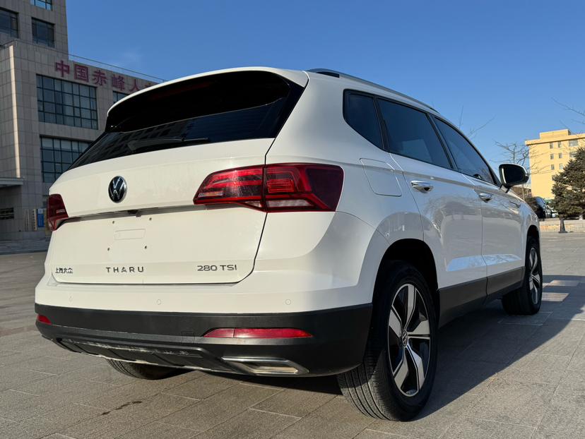 Volkswagen Tharu