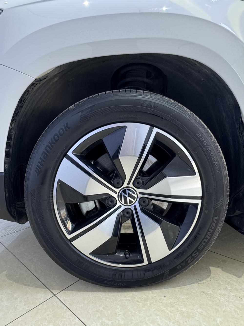 Volkswagen Tharu