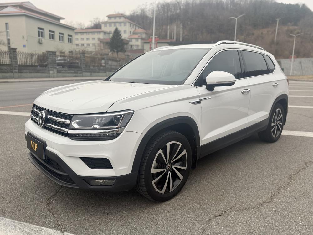 Volkswagen Tharu