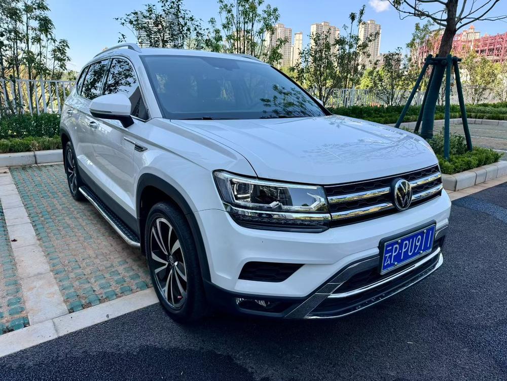 Volkswagen Tharu