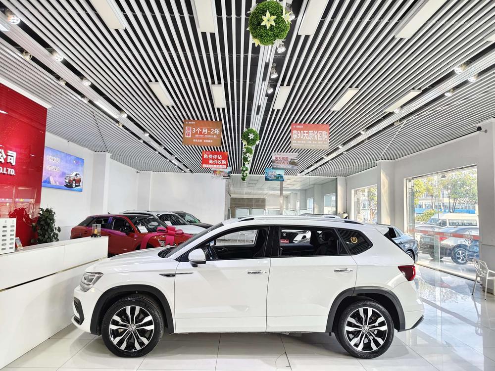 Volkswagen Tharu
