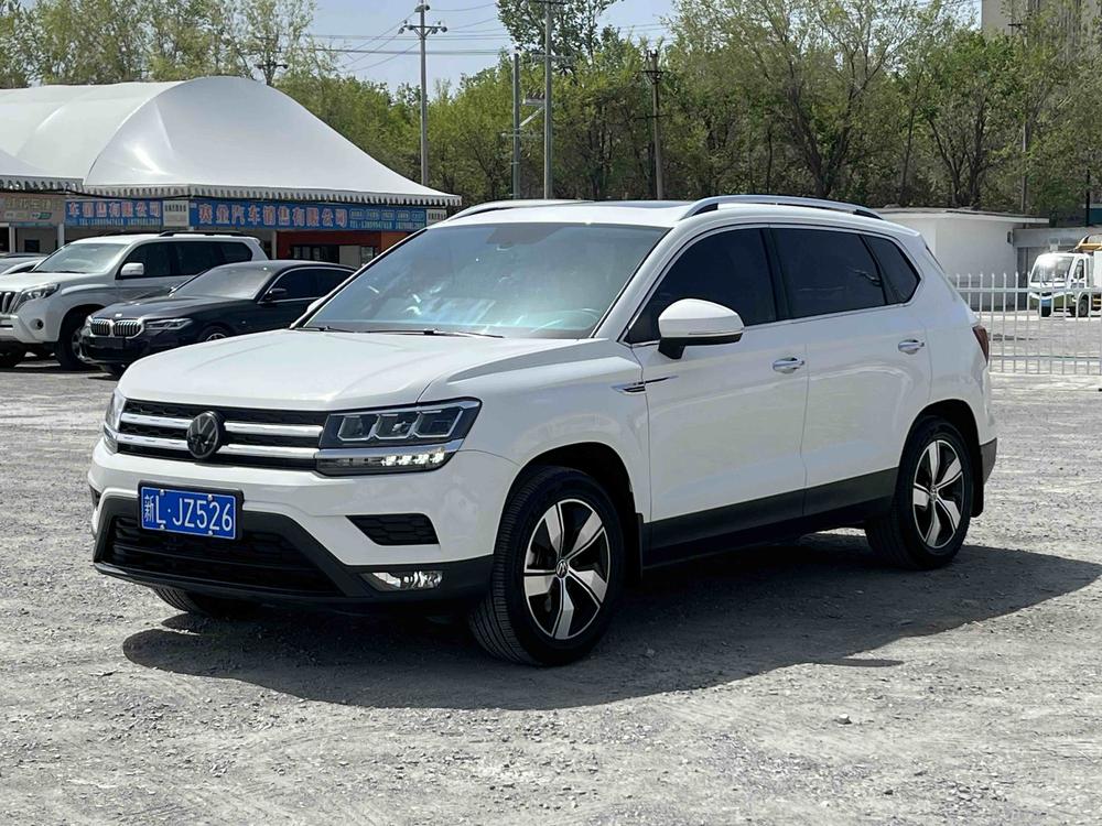 Volkswagen Tharu