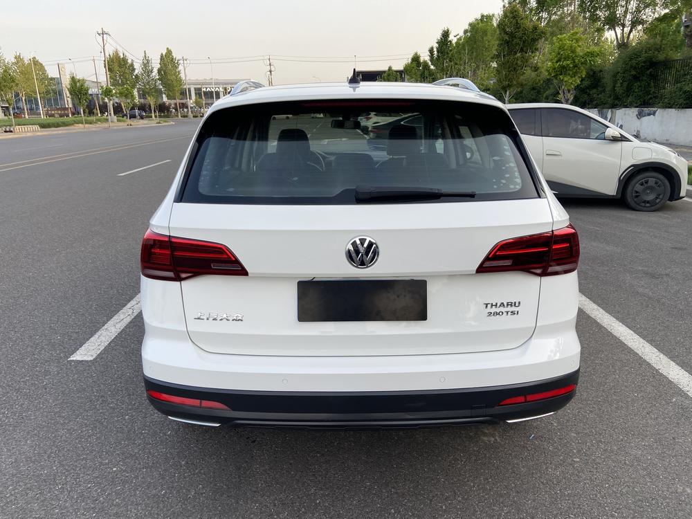 Volkswagen Tharu