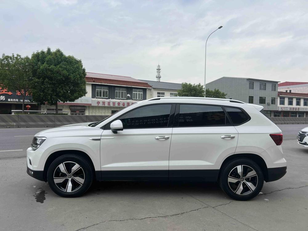 Volkswagen Tharu