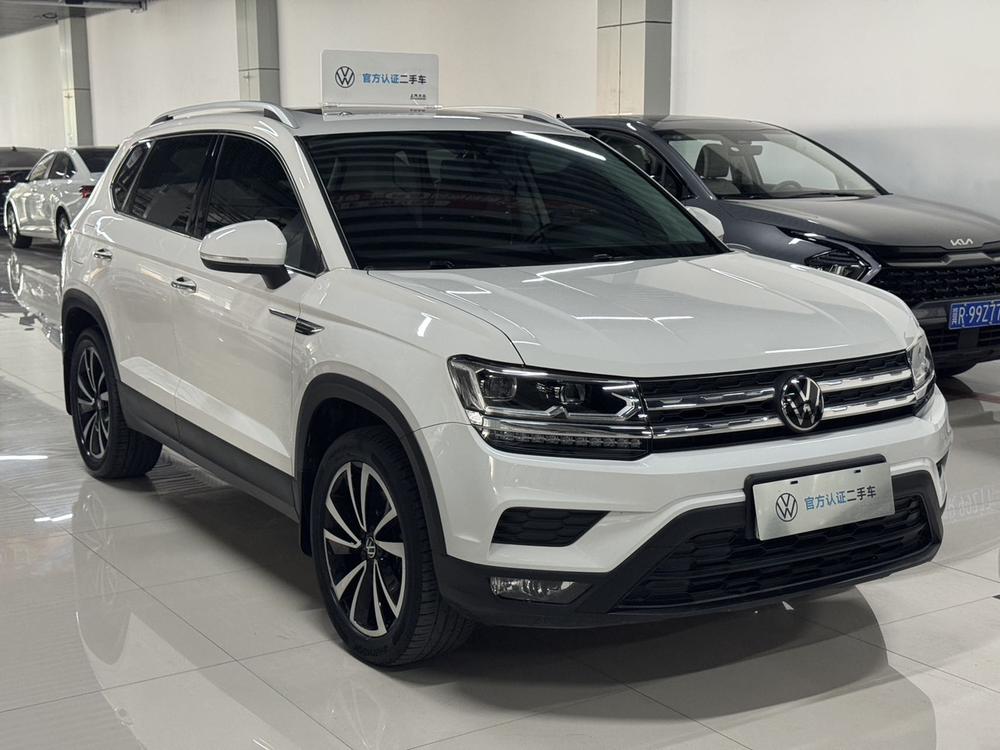 Volkswagen Tharu