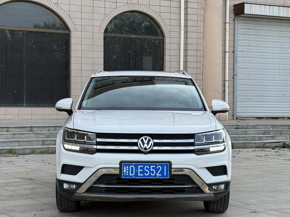 Volkswagen Tharu