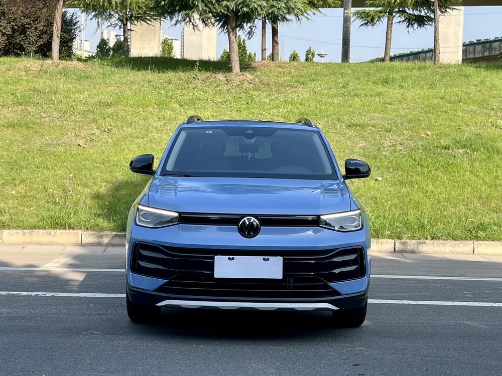 Volkswagen Tharu
