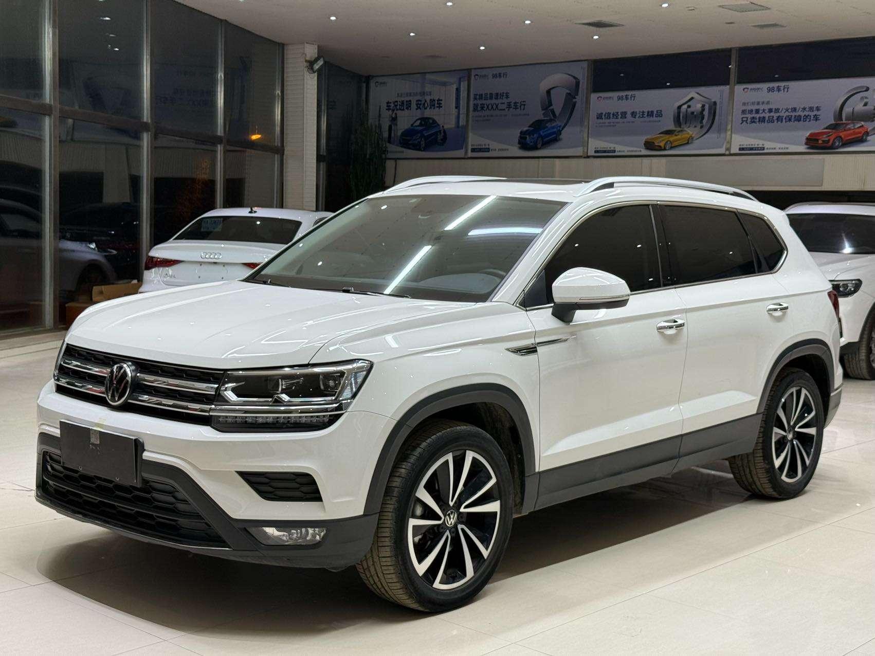Volkswagen Tharu