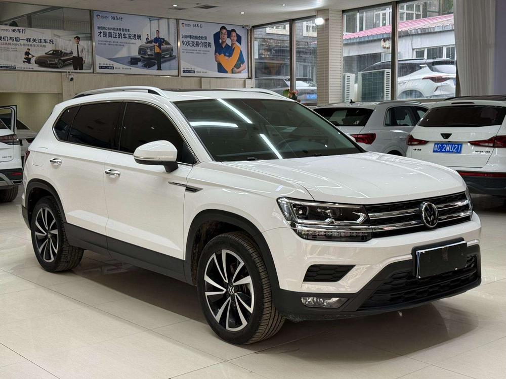 Volkswagen Tharu