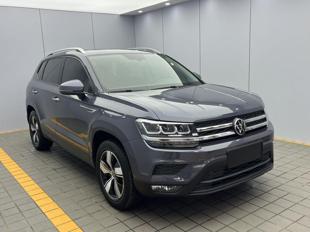 Volkswagen Tharu