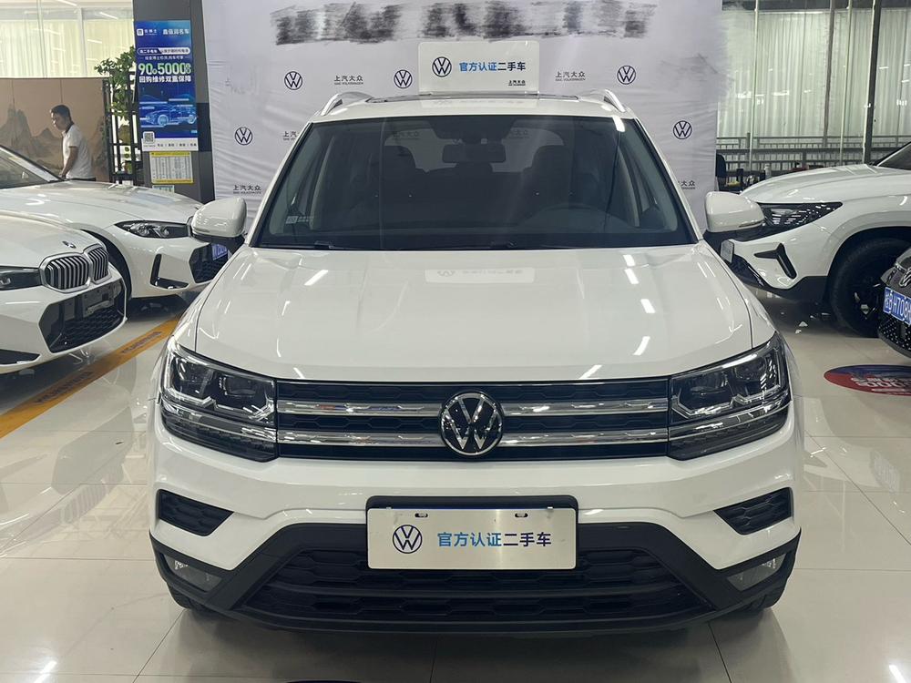 Volkswagen Tharu