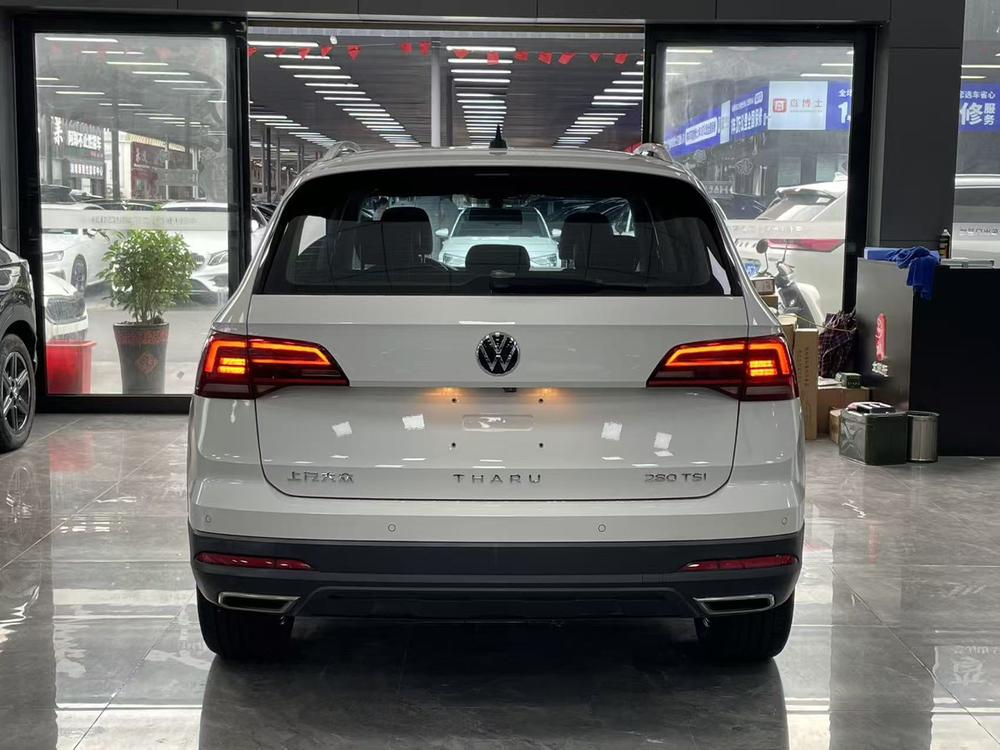 Volkswagen Tharu