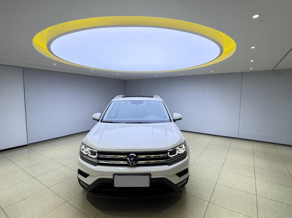 Volkswagen Tharu
