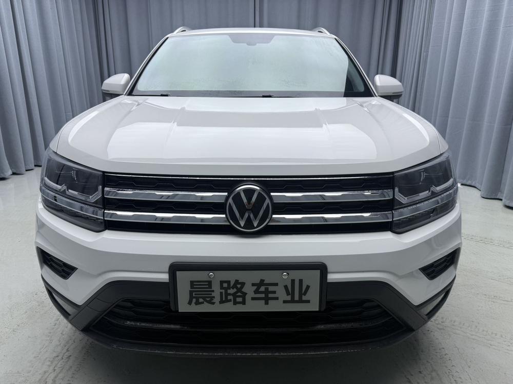 Volkswagen Tharu
