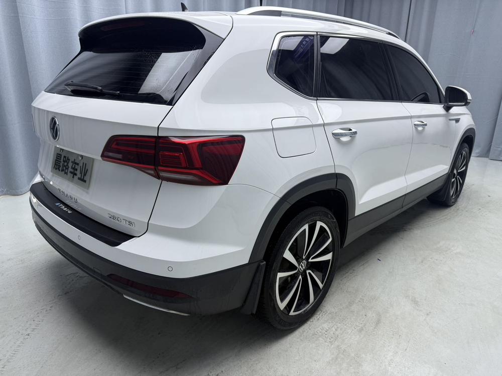 Volkswagen Tharu