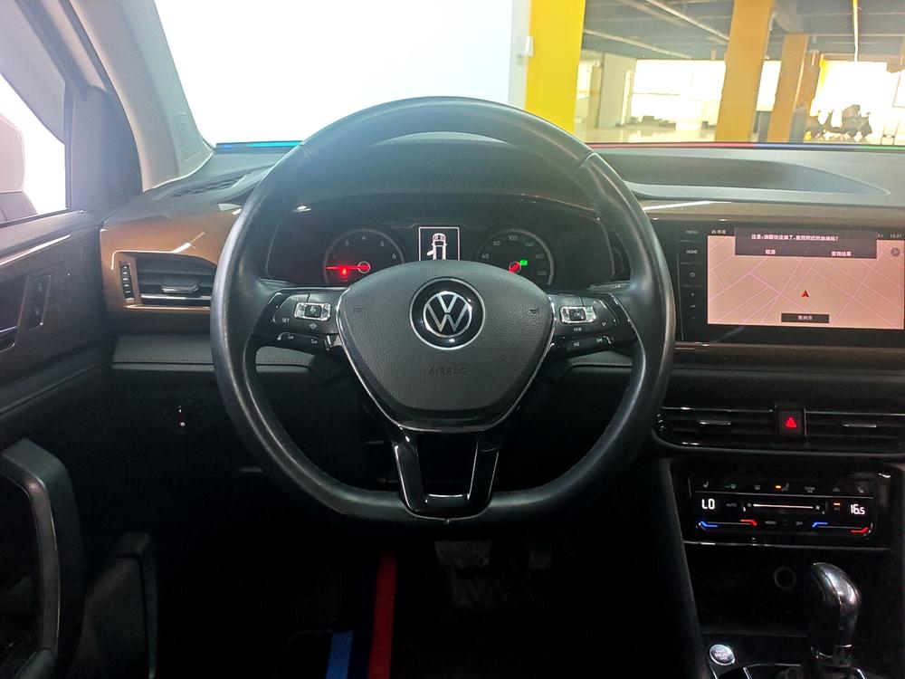Volkswagen Tharu