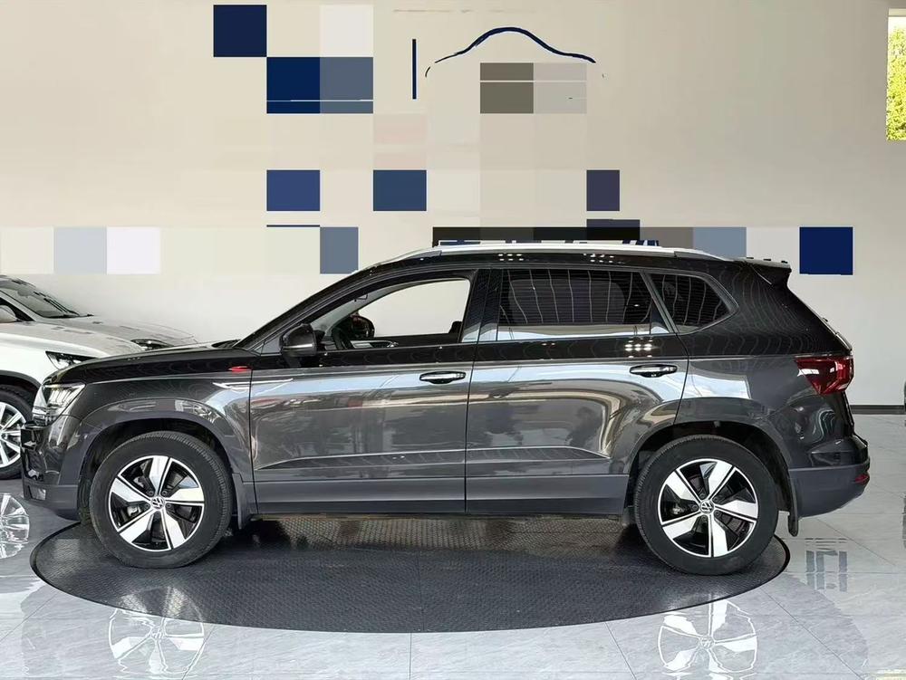 Volkswagen Tharu
