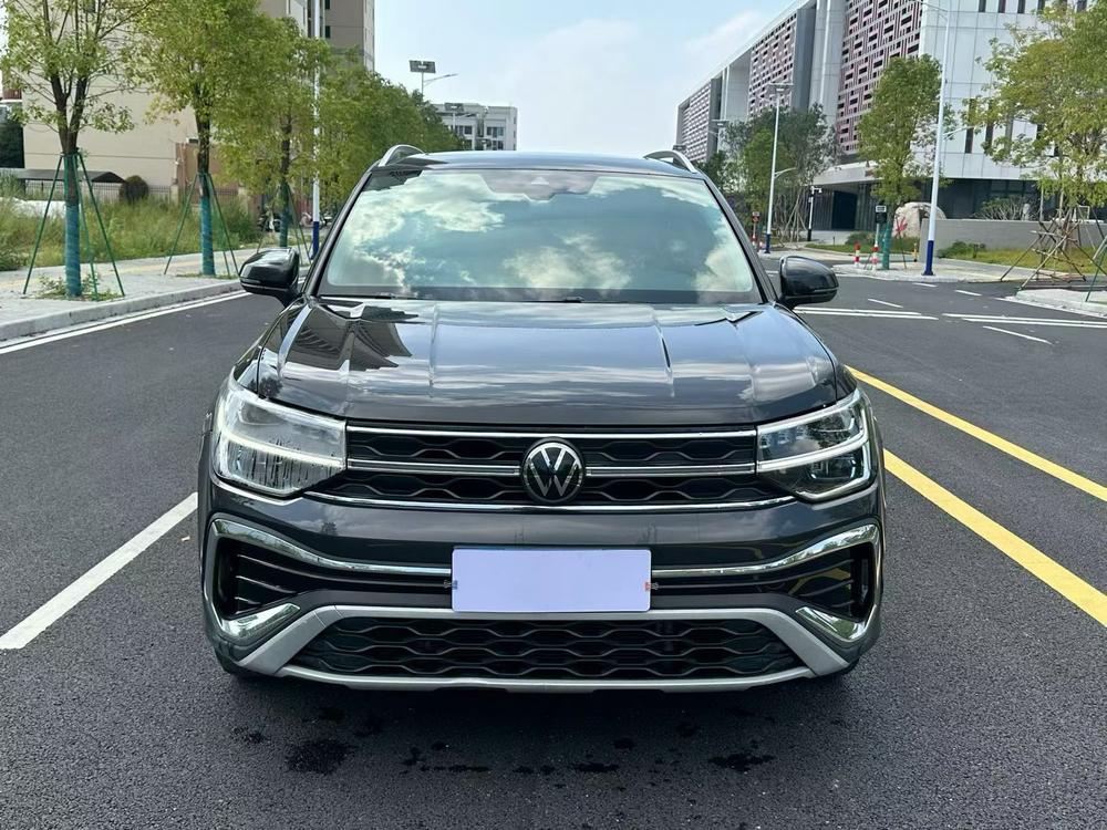 Volkswagen Tharu