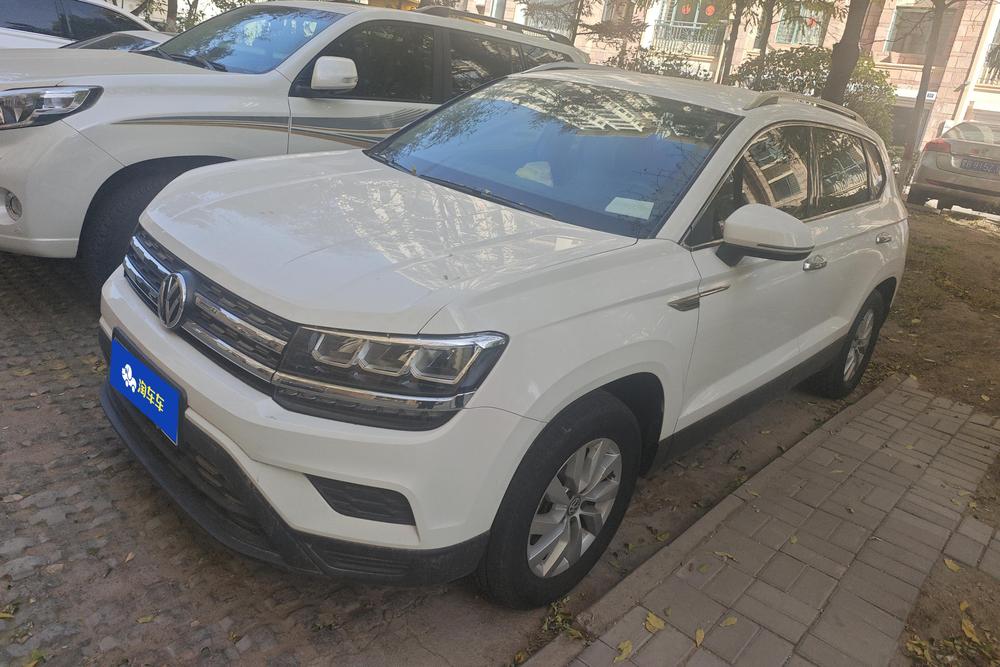 Volkswagen Tharu