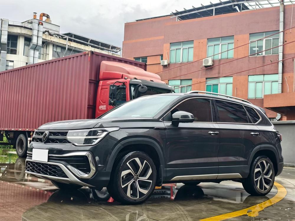 Volkswagen Tharu
