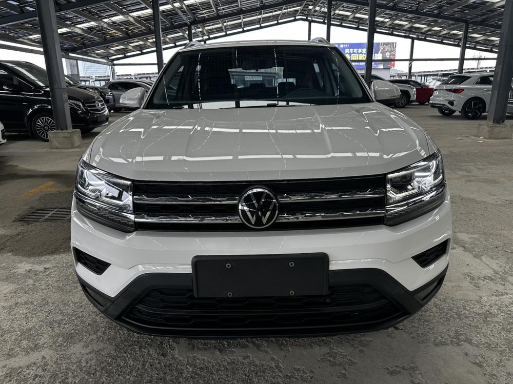 Volkswagen Tharu