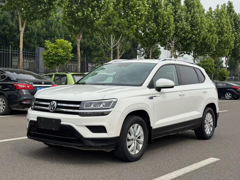 Volkswagen Tharu