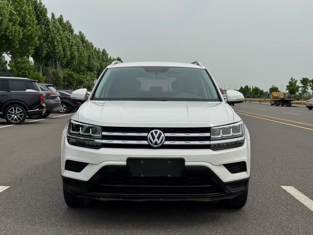 Volkswagen Tharu