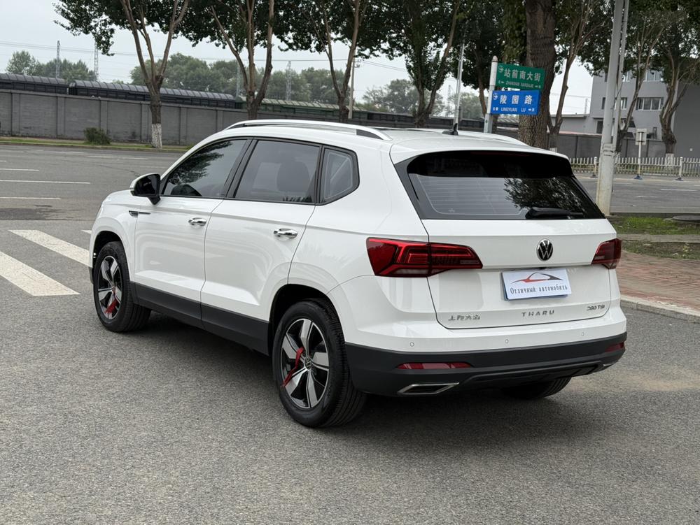 Volkswagen Tharu