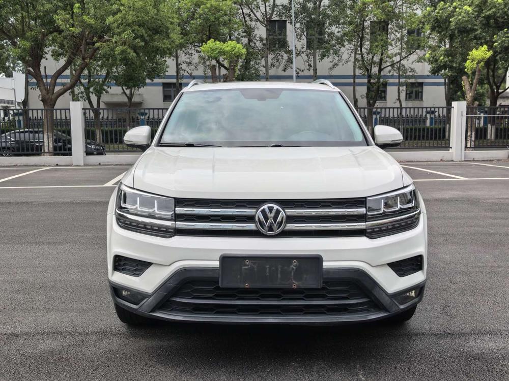 Volkswagen Tharu