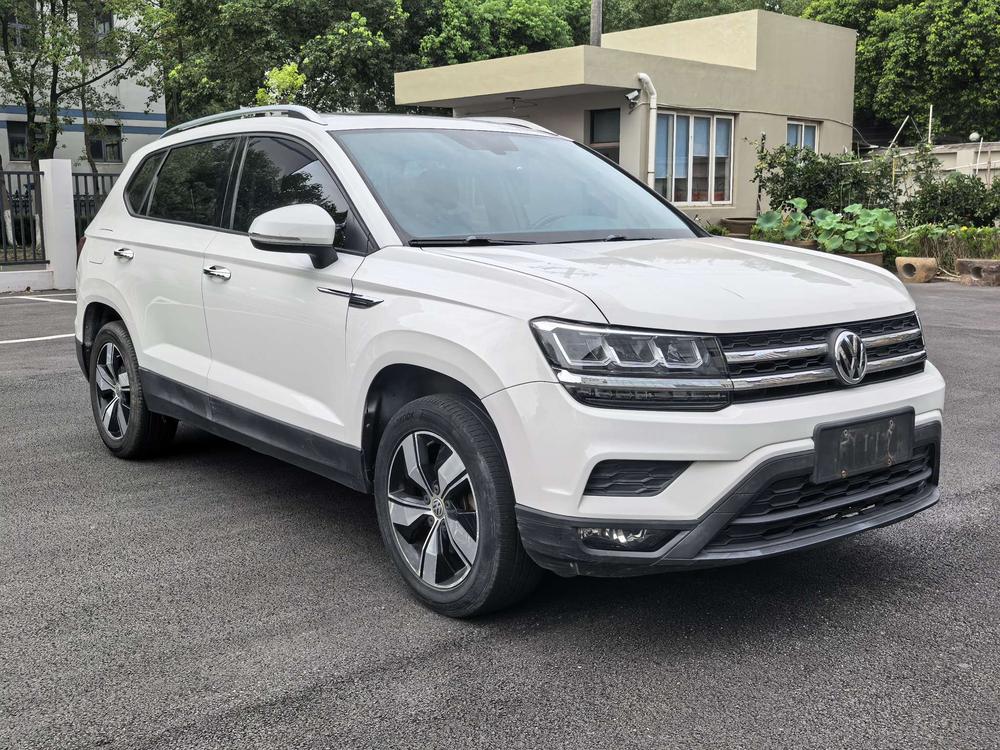 Volkswagen Tharu