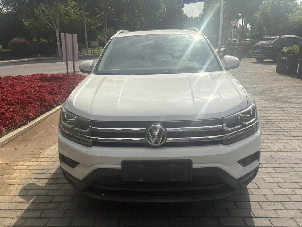Volkswagen Tharu