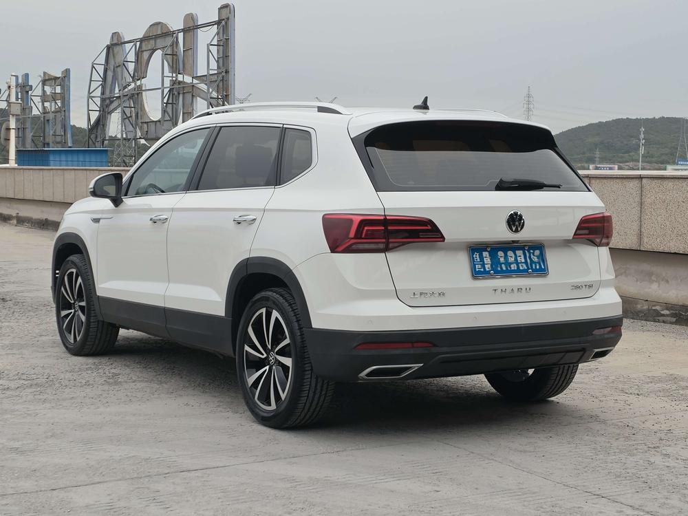 Volkswagen Tharu